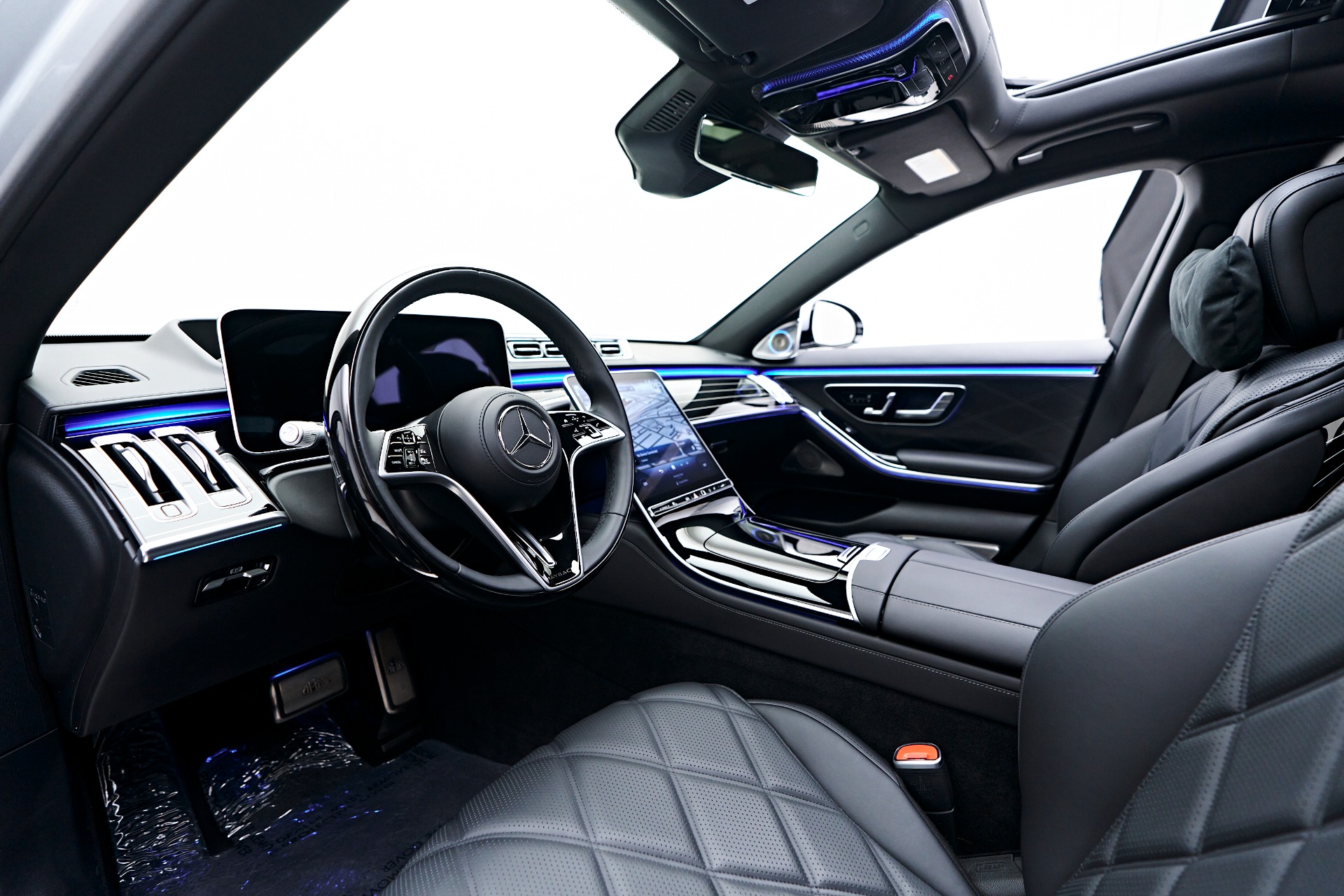 Used-2025-Mercedes-Benz-S-Class-Maybach-S-580-1757004228